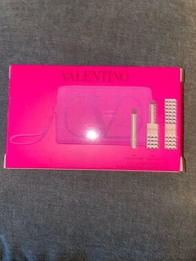 Valentino Lipstick Set in Bright Pink Box